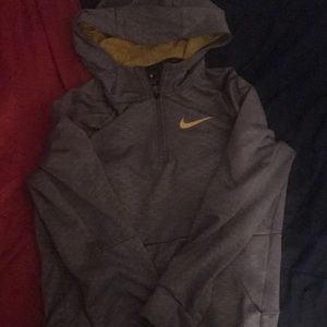 Nike Dri-fit quarter zip